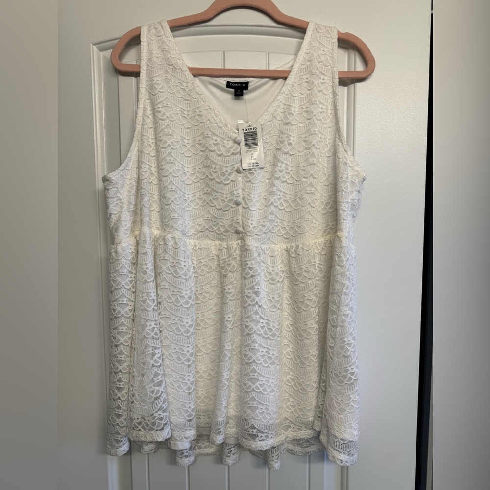 Torrid Babydoll Lace V-Neck Tank - Size 2 (18/20) NWT